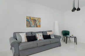 Apartment with Garden in Kraków by Noclegi Renters